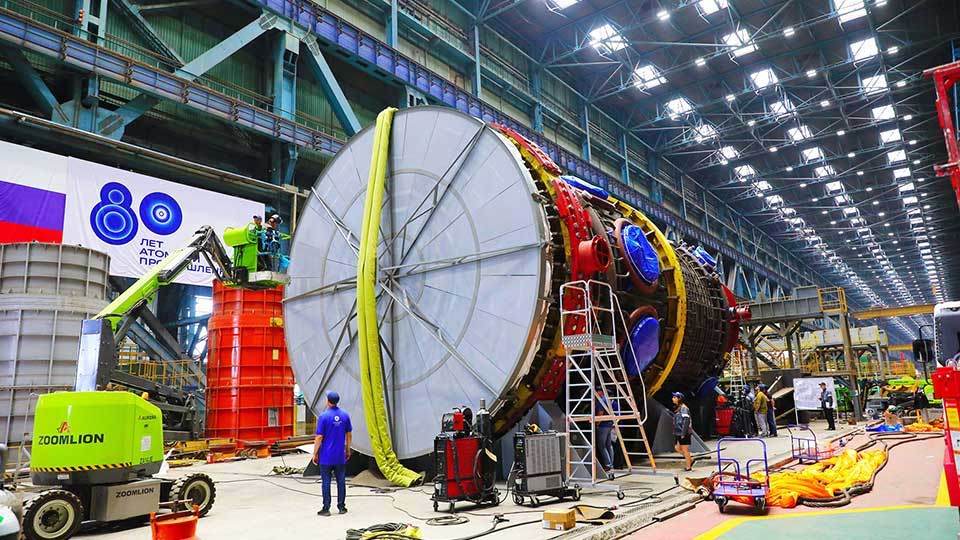 Rosatom manufactures the key equipment for the under-construction Generation IV nuclear power unit