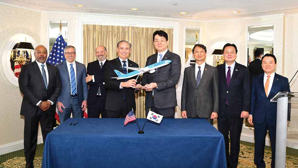 Korean Air closes USD 25b deal with Boeing for new aircraft