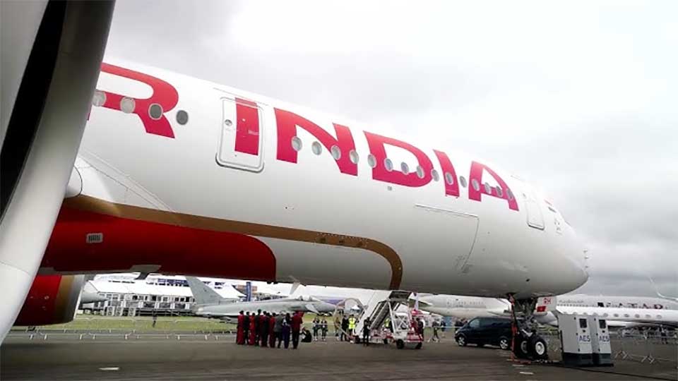 Air India orders 100 Airbus jets