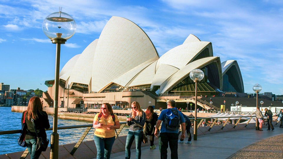 Australia welcoming int'l tourists from Feb 21