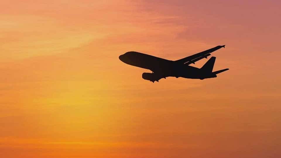 Several airlines cancel Venezuela flights after US warning