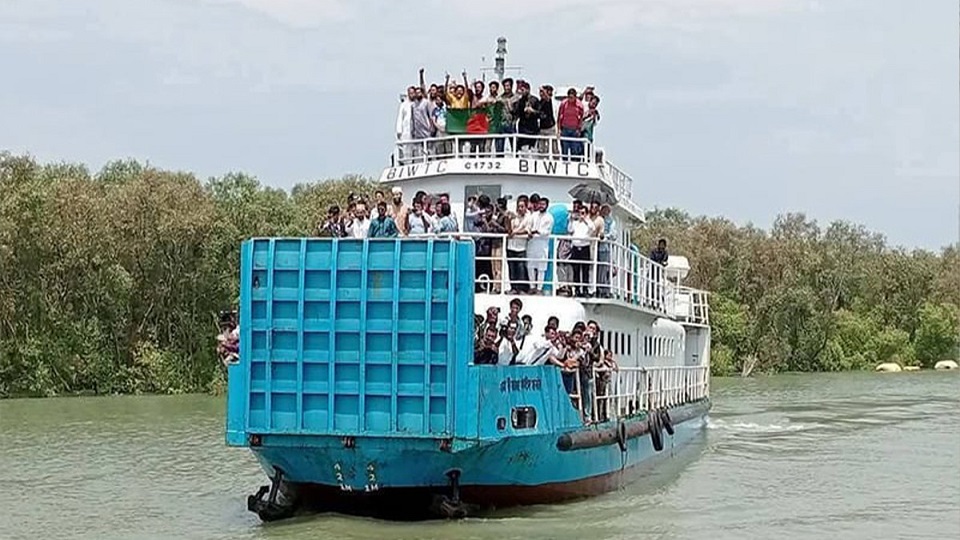 কক্সবাজার-মহেশখালী নৌপথে সি–ট্রাক চালু