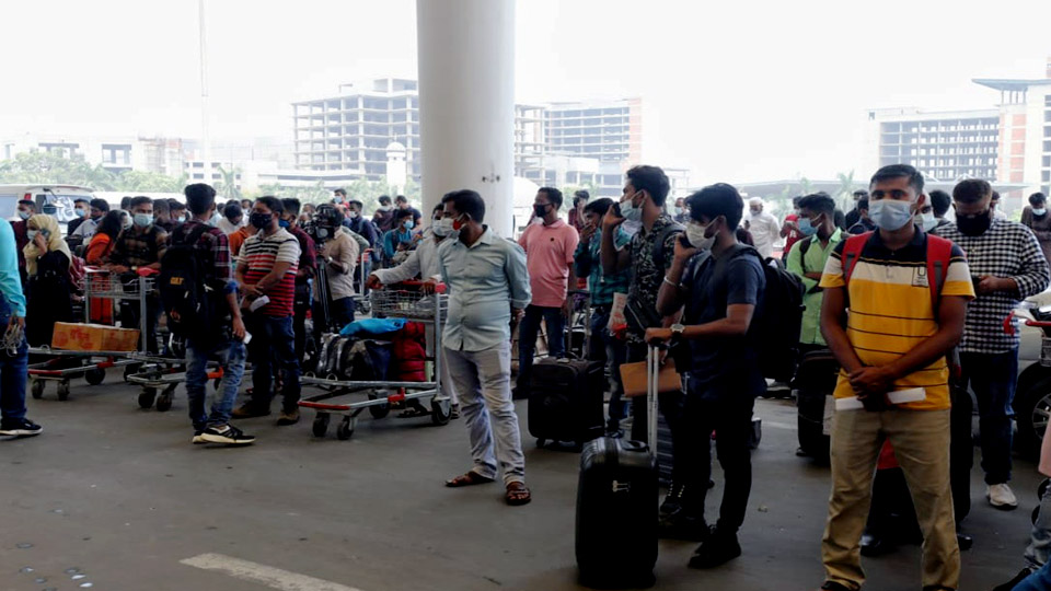Thousands of workers’ return to UAE in uncertainty