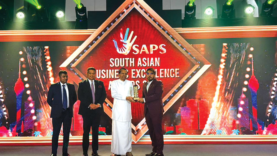 M360 ICT receives SAPSAA award from former Sri Lankan President